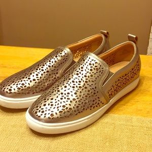 Slip-on sneakers